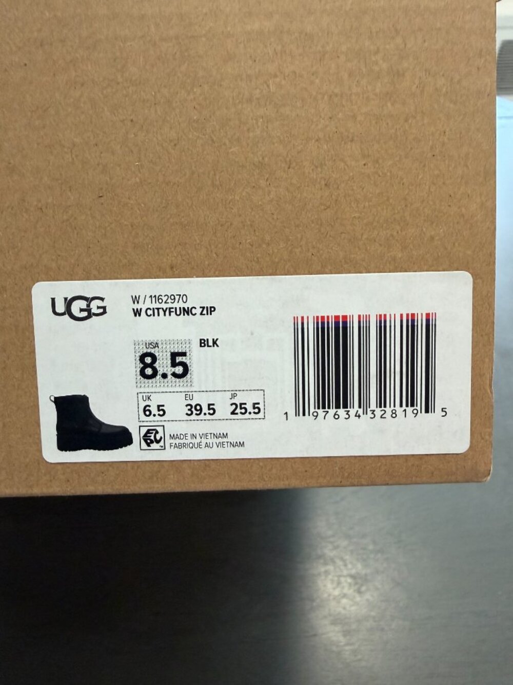 UGG WOMEN'S CITYFUNC ZIP-SIZE 8.5, NEVER WORN! - Picture 5 of 5
